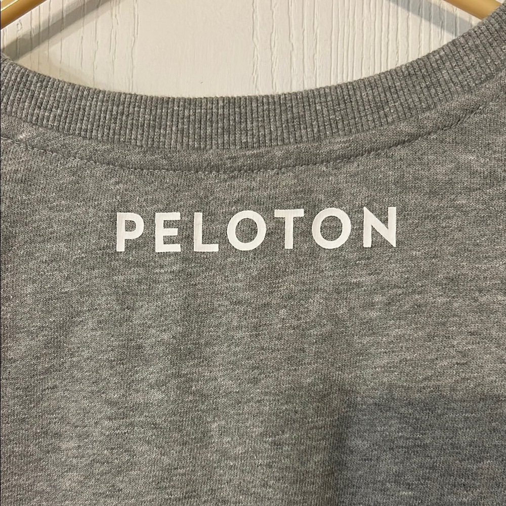 Peloton Gray and Pink Women's Pullover Size Medium - Picture 3 of 9